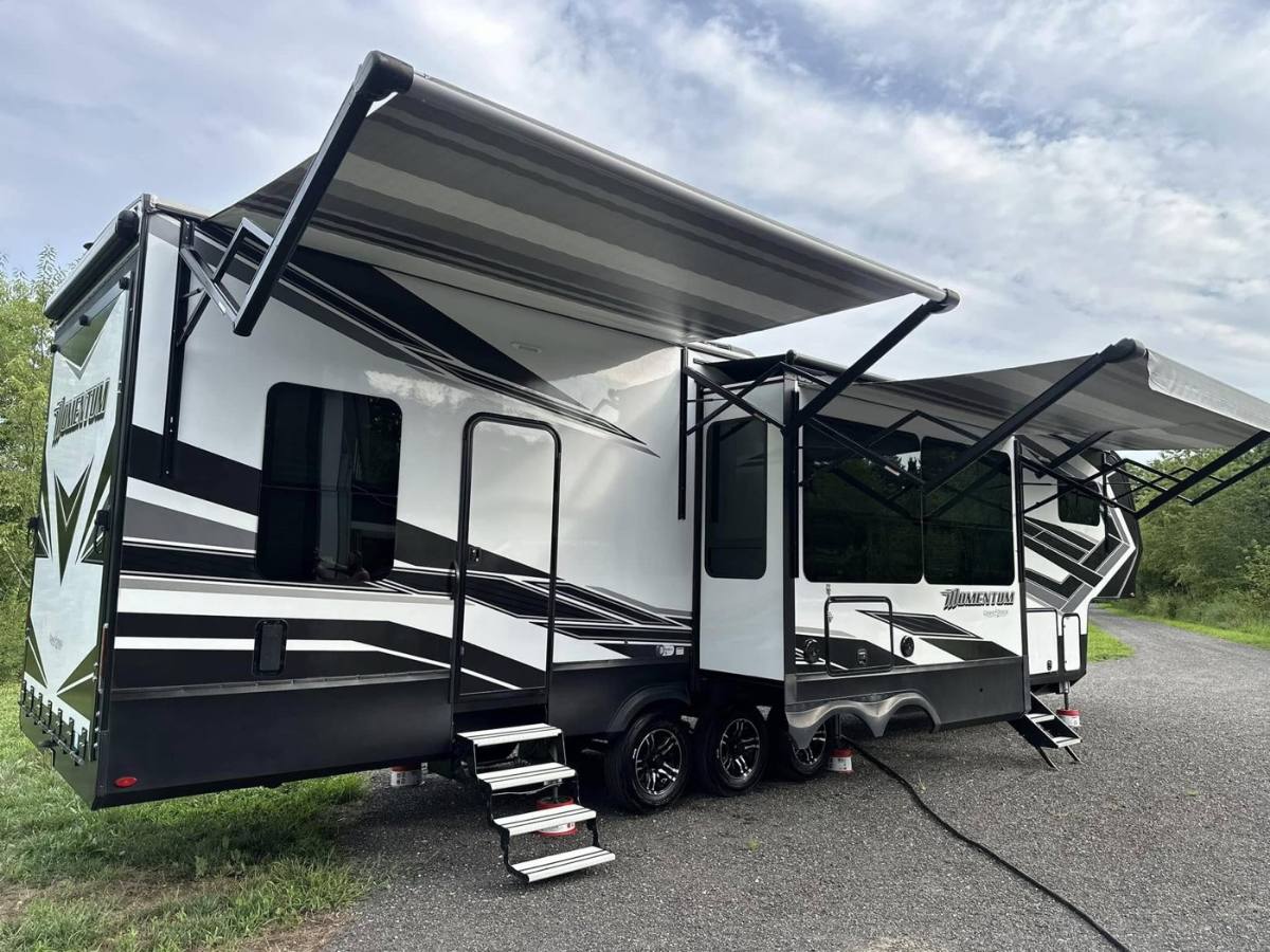RV parked and ready for detailing